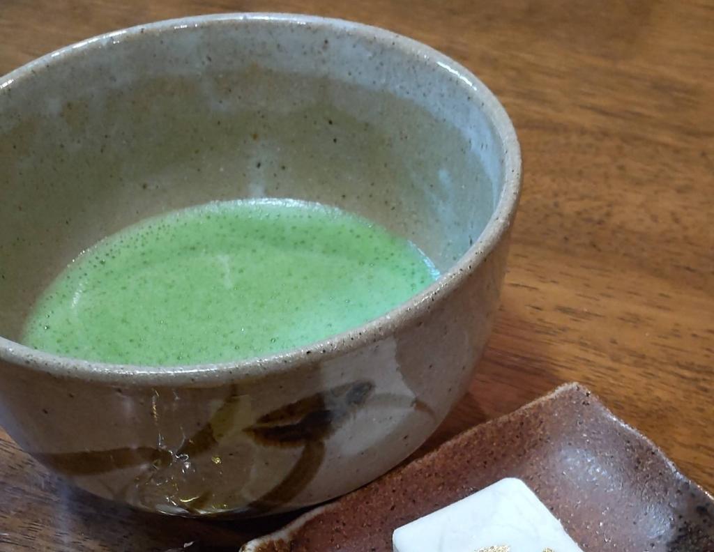 お点前をご披露いたします。