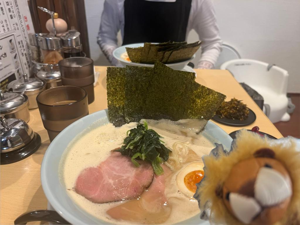 泡醤油豚骨ラーメン